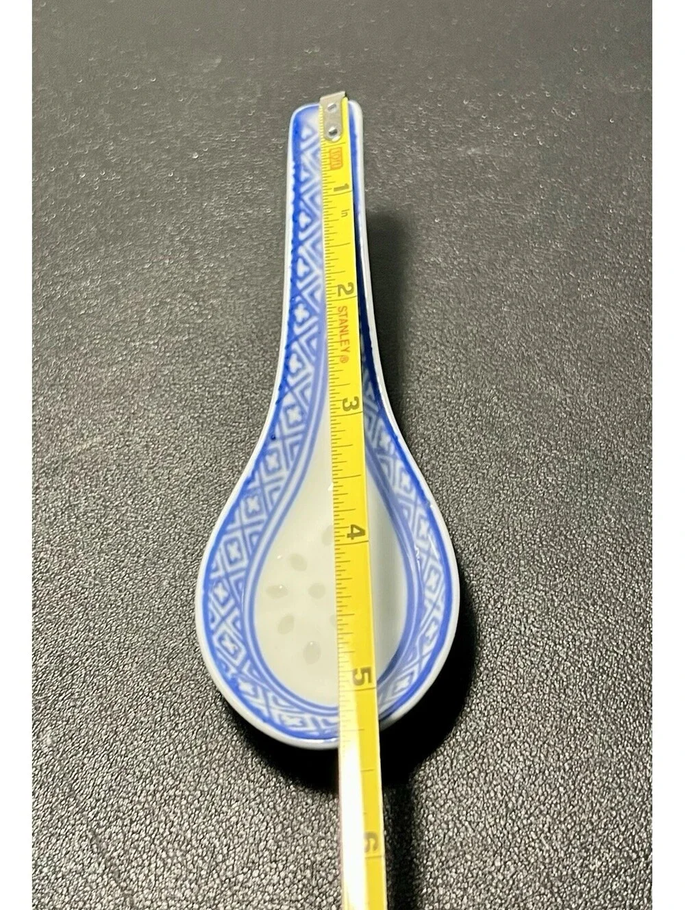 Chinese 1980s Rice Grain Soup Spoon Diamond Lattice Blue White, 5.5” FREE SHIP